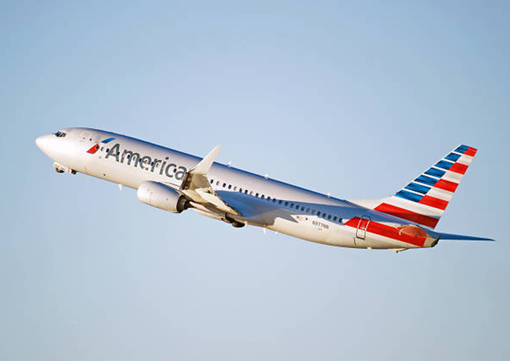 Flying to Chicago in Comfort: A Comparative Guide to Airline Experiences